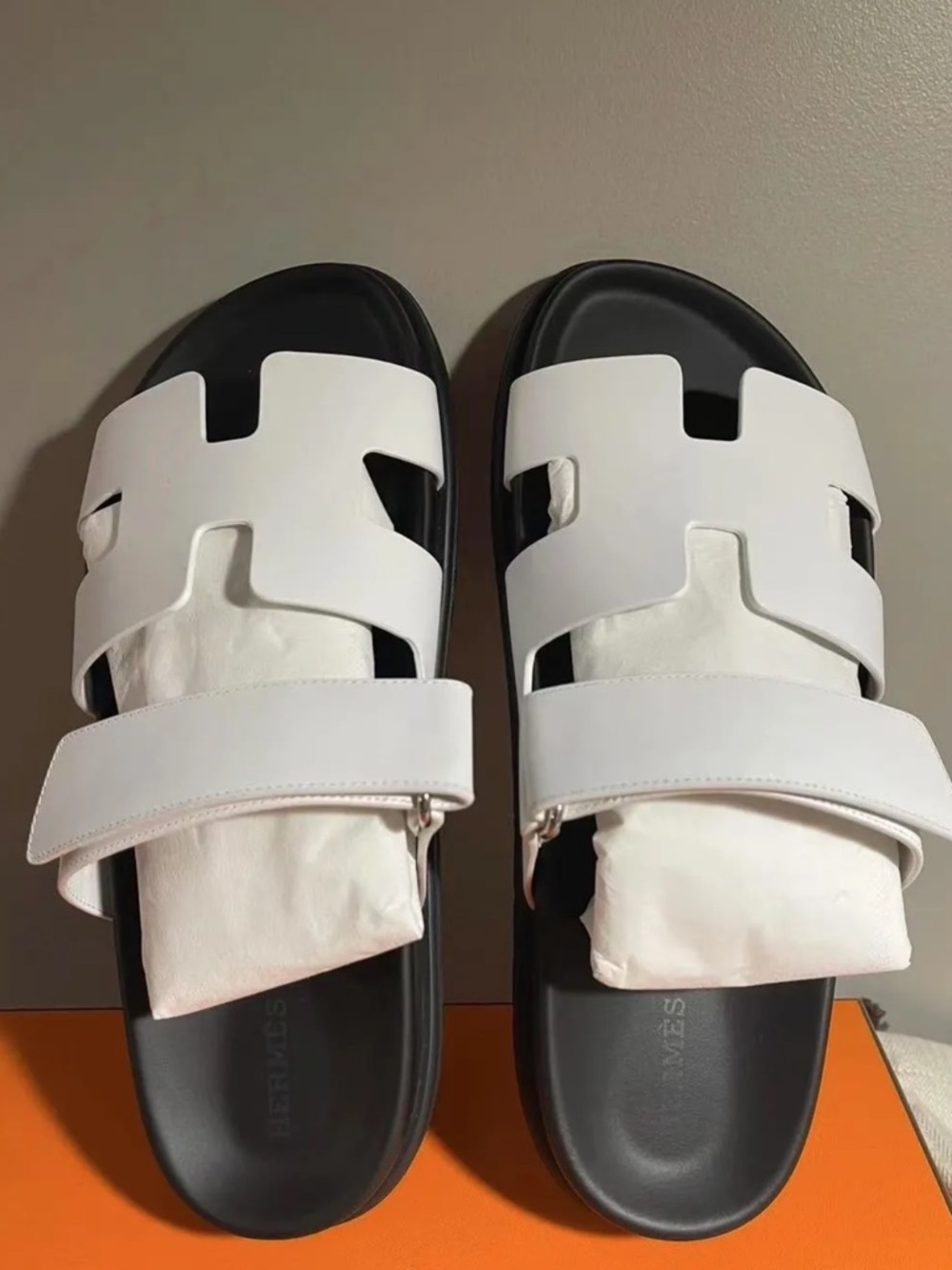 Hermès Chypre Sandals Blanc -White - Picture 4 of 5